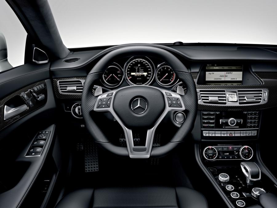 Mercedes-Benz CLS63 AMG 2010 года  (фото 12 из 30)